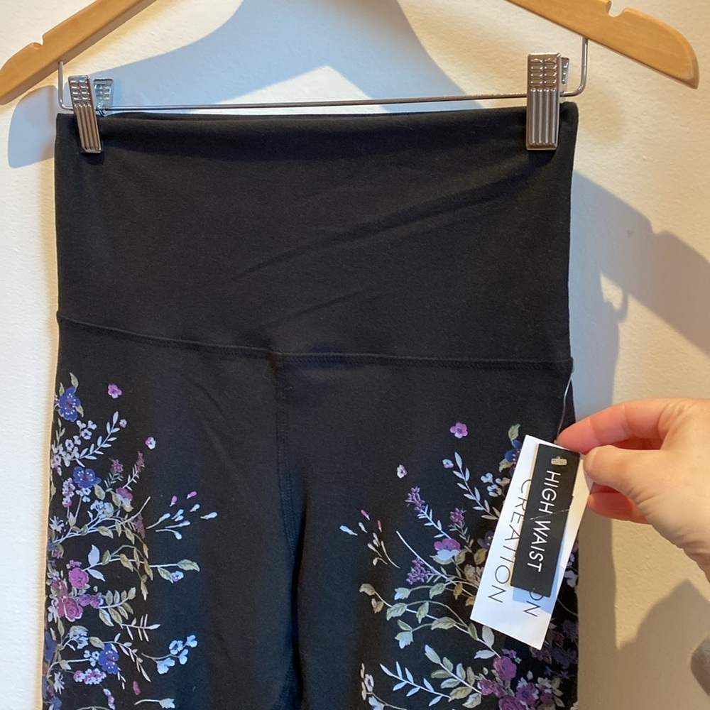 Floral Yoga Pants - Picture 3 of 5